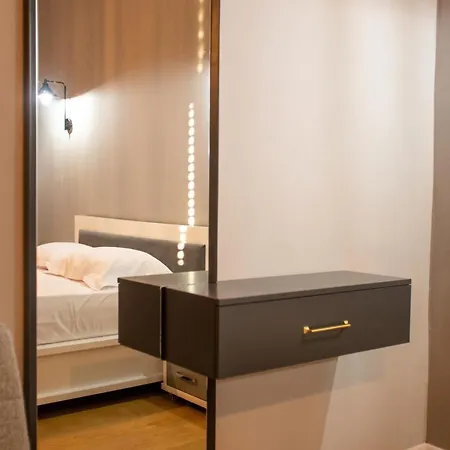 Enjoy 4br & Bbq Terrace At Blloku - Apartman