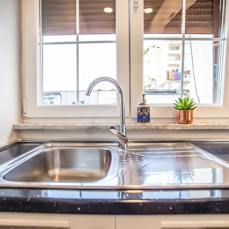 Enjoy 4br & Bbq Terrace At Blloku - Apartman