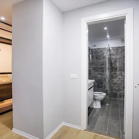 Apartman Enjoy 4br & Bbq Terrace At Blloku -
